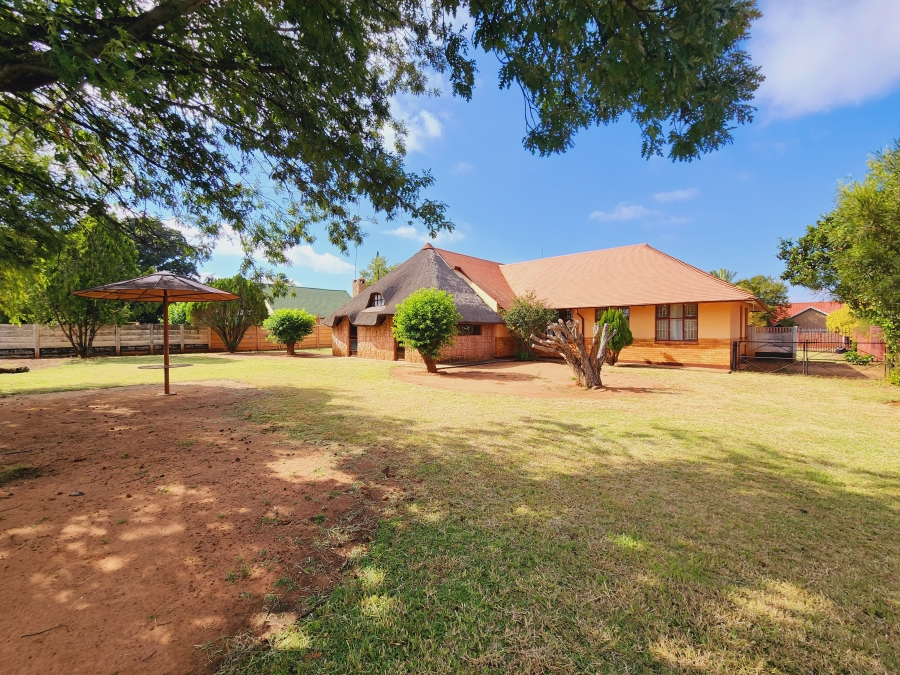 3 Bedroom Property for Sale in Stilfontein North West